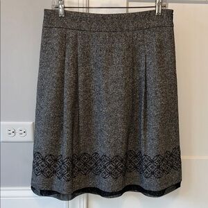 LIKE NEW Ann Taylor Loft Embroidered Tweed Skirt